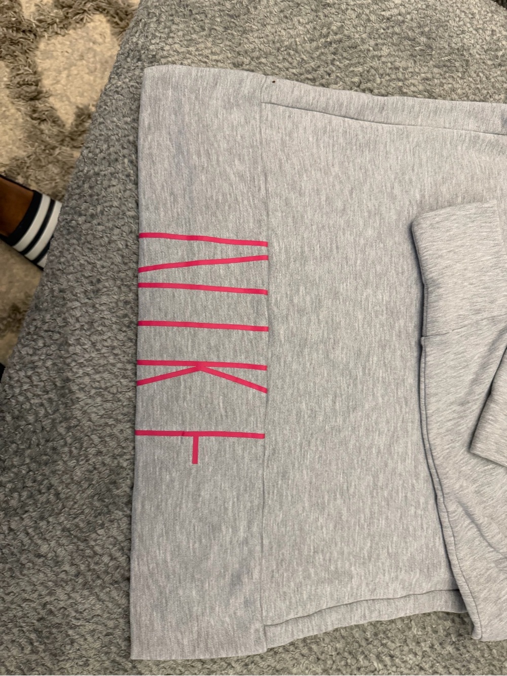 Sweater Subcategory Classification - Picture 4 of 8